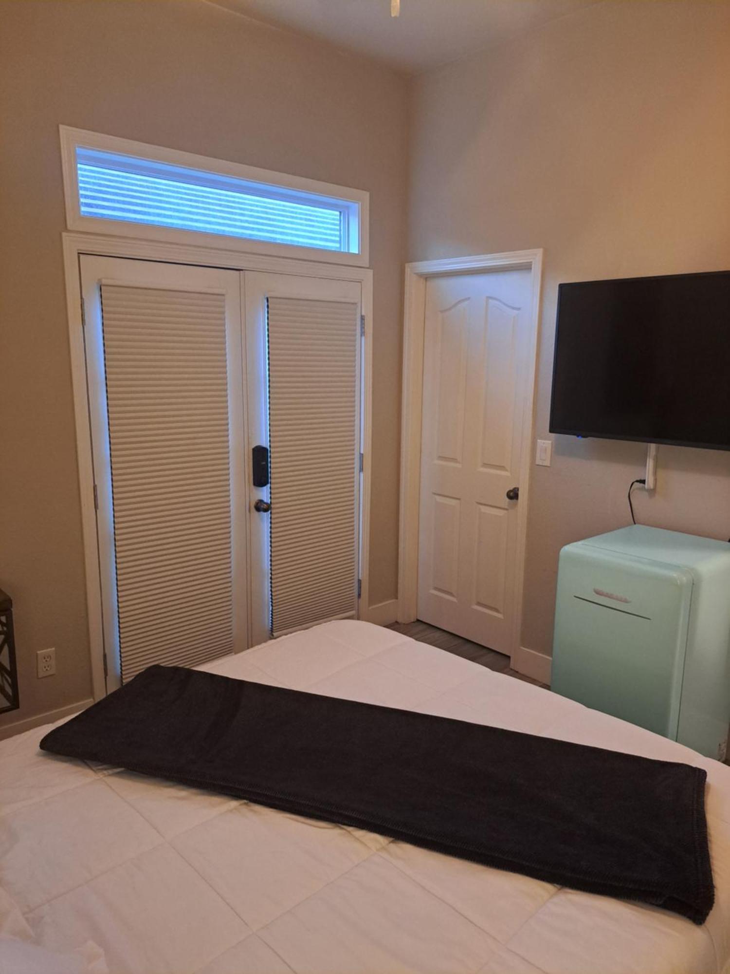 In Law Unit, 2 Bedroom Suite Roseville Zewnętrze zdjęcie
